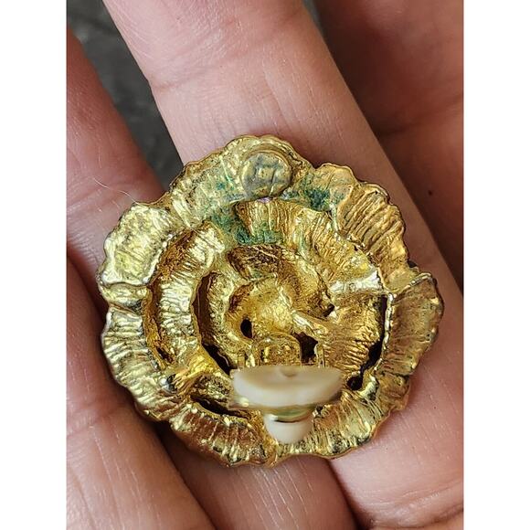 Enamel Rhinestone Vtg VICTORIAN‎ FLOWER Purple Clip On - Picture 6 of 6